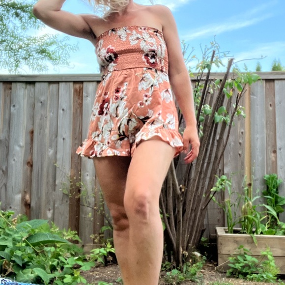 Hello Molly Smocked  Strapless Satin Floral Romper Playsuit - Picture 2 of 8